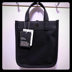 lululemon now and always tote micro